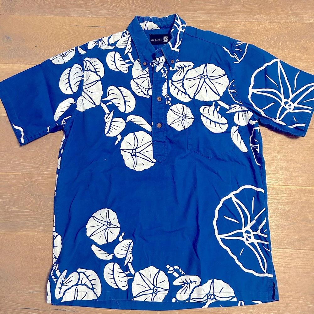 Sig Zane pullover size Med